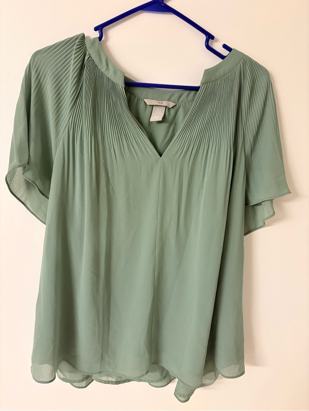 H&M Light Sage Green Pleated V-Neck Flutter Sleeve Top